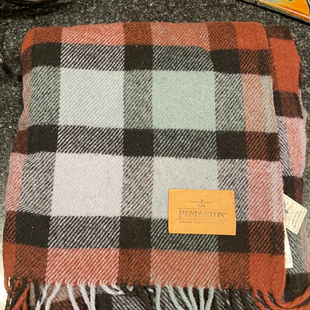 Pendleton fringed motor robe